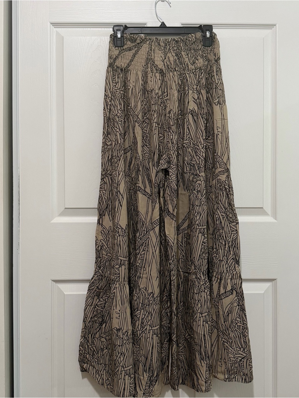LOLA SIMPLY SISTERS Pants - Picture 2 of 5